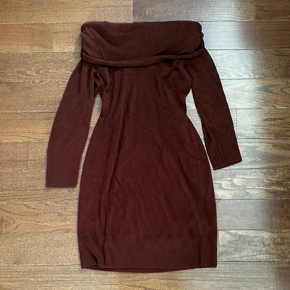 women’s L long-sleeve + high neck burgundy Dressbarn dress!